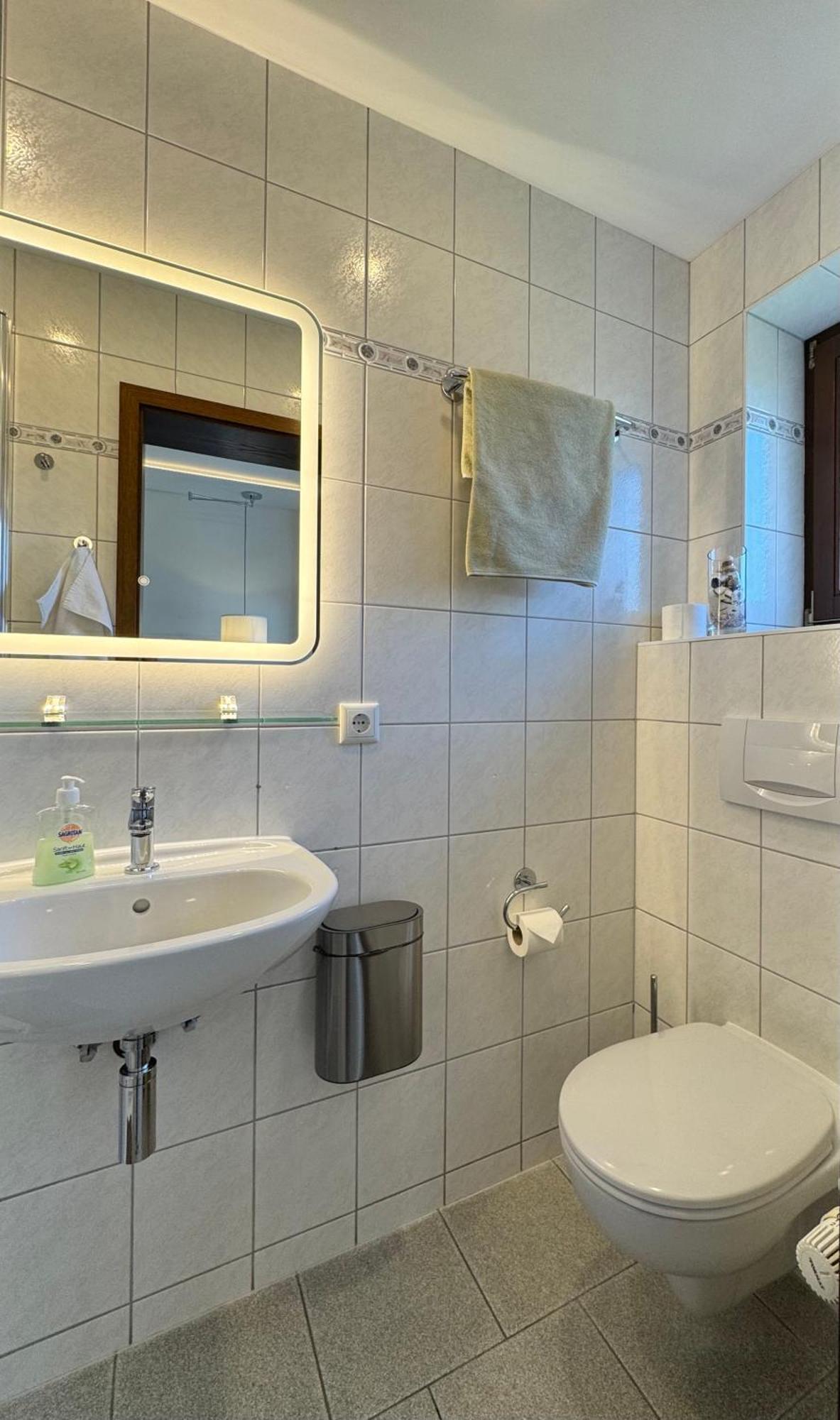 Landgasthof & Hotel Waldeck Treuen Buitenkant foto